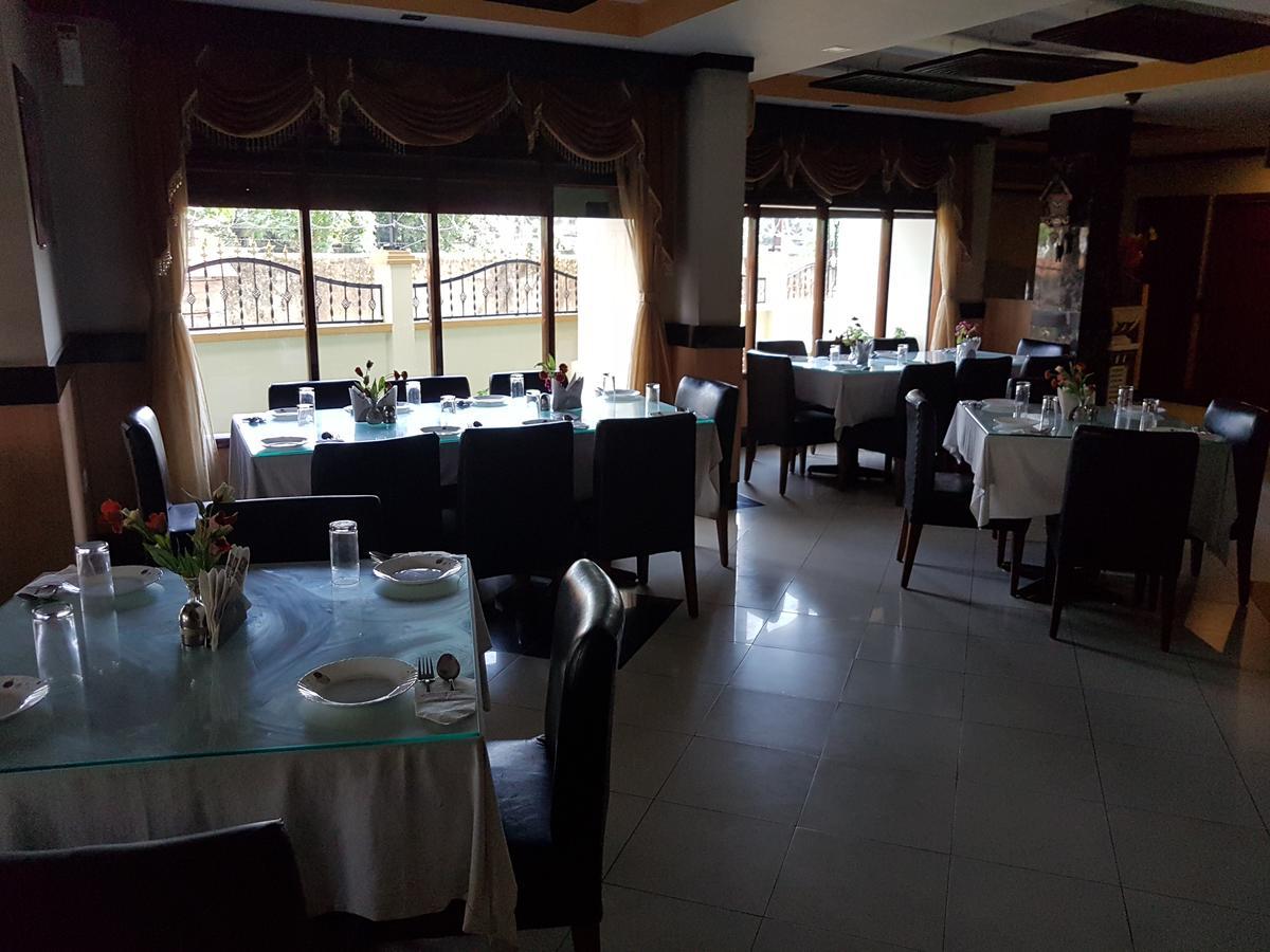 Hotel Conclave Siliguri Eksteriør bilde